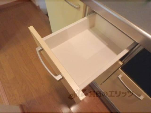 キッチン　キッチン下部収納