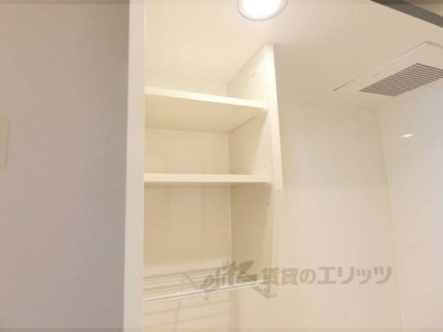 キッチン　上部収納