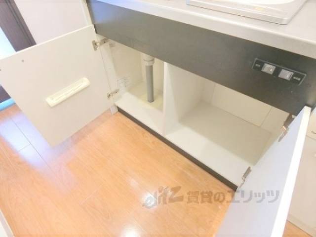 キッチン　下部収納