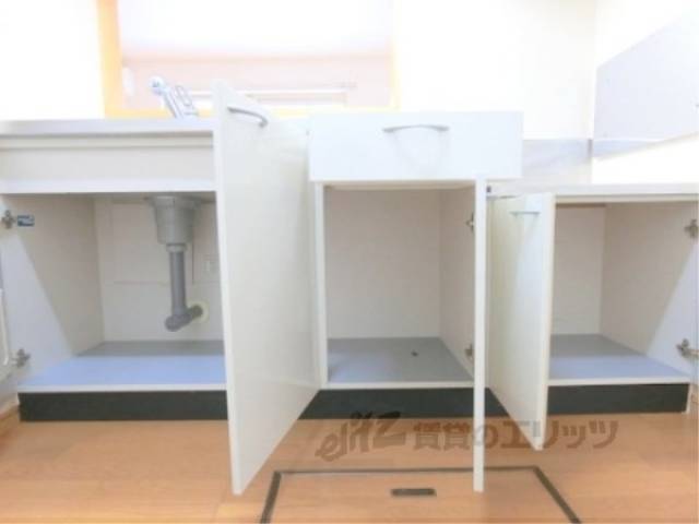 キッチン　下部収納