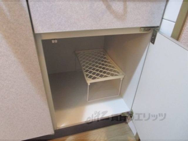 キッチン　下部収納