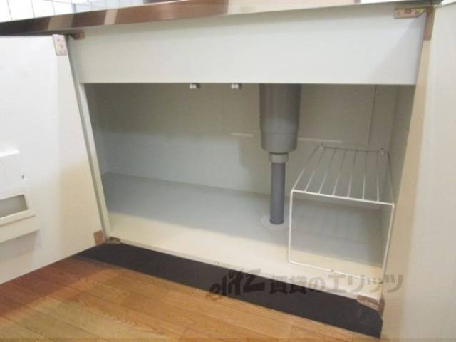 キッチン　下部収納