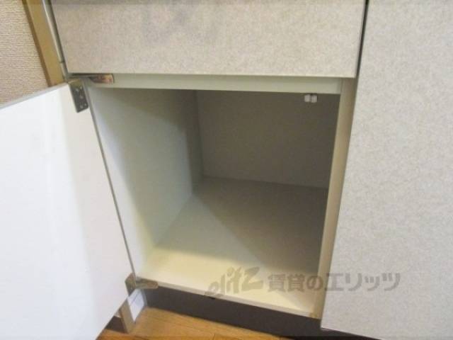 キッチン　下部収納