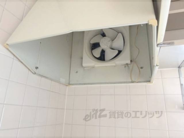 キッチン　換気扇