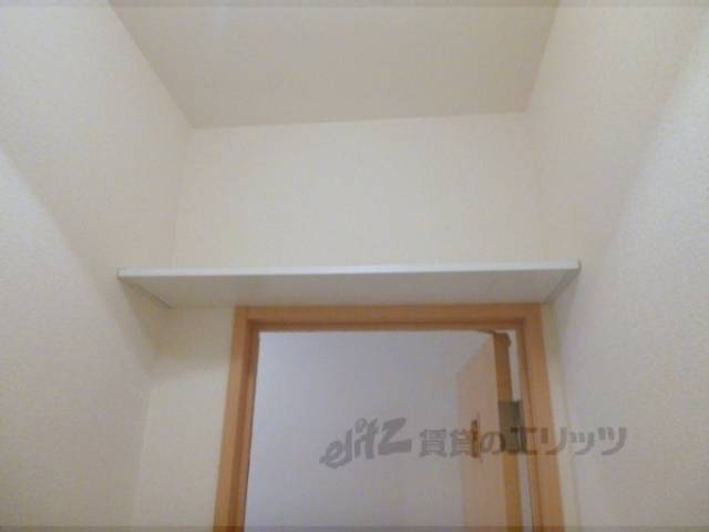 トイレ戸棚