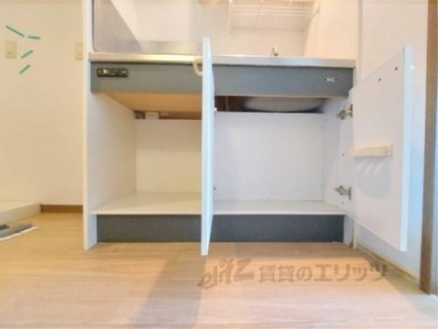 キッチン　収納