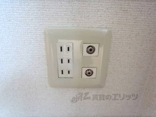テレビコンセント。