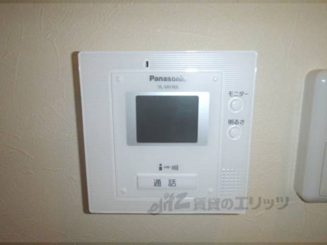 モニターフォン　訪問者はモニターで確認できます。