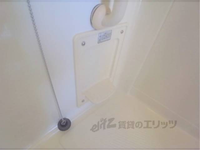 風呂　シャンプー置場