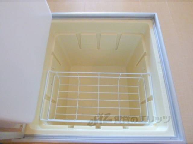 収納　床下収納