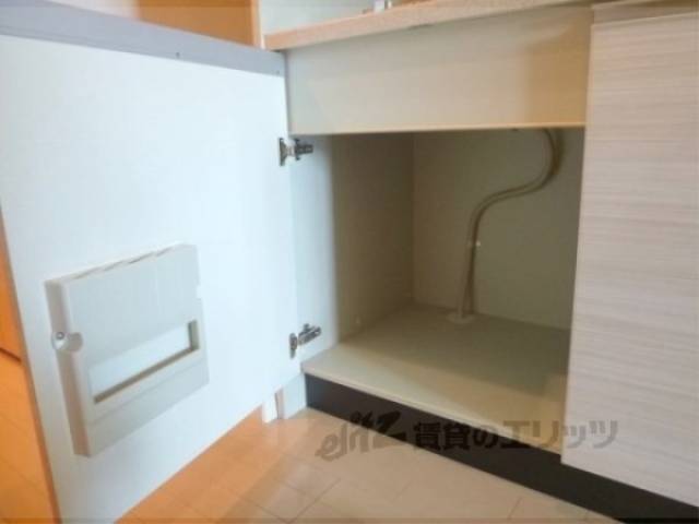 キッチン　キッチン下部収納