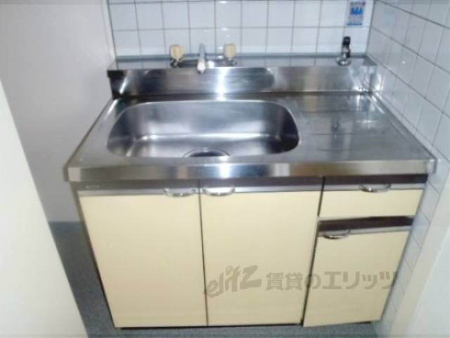 キッチン　収納