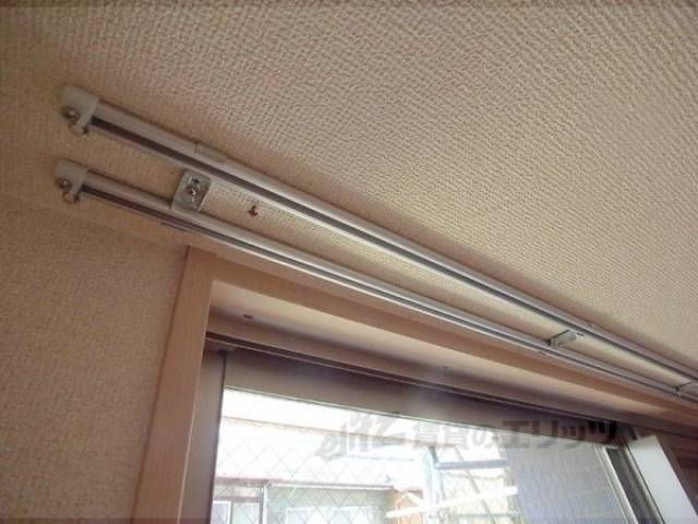 カーテンレール