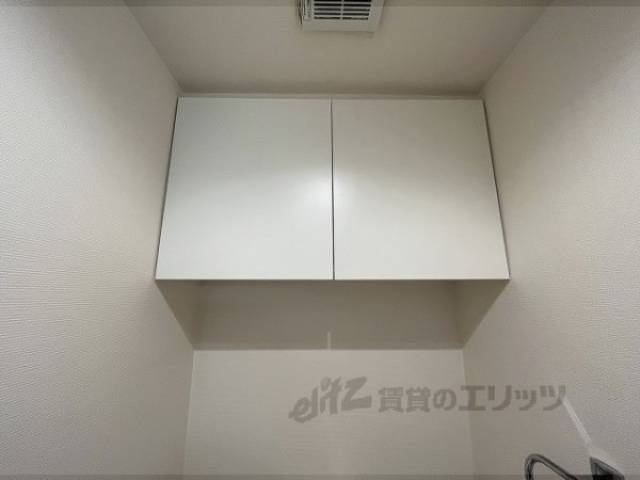 収納　トイレ上