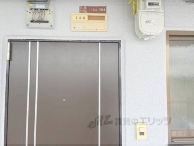 玄関　インターホン