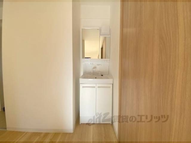 洗面所　独立洗面台