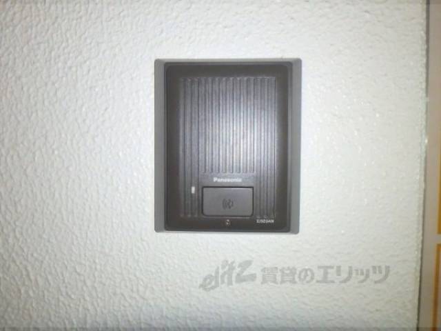 玄関　インターホン