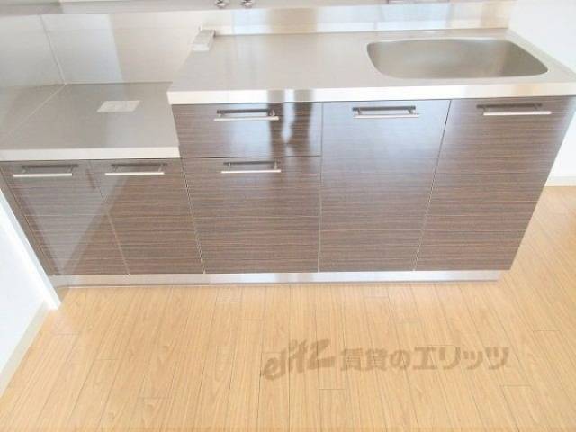 キッチン　下部収納