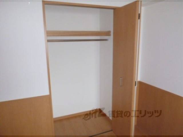 収納　6.7帖洋室収納