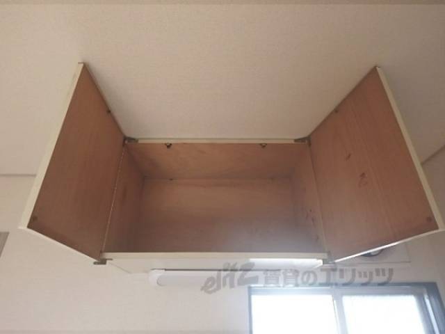 キッチン　キッチン上部収納