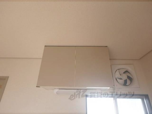 キッチン　キッチン上部収納