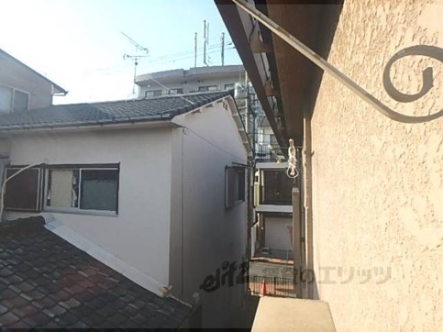 ベランダ　物干し掛け