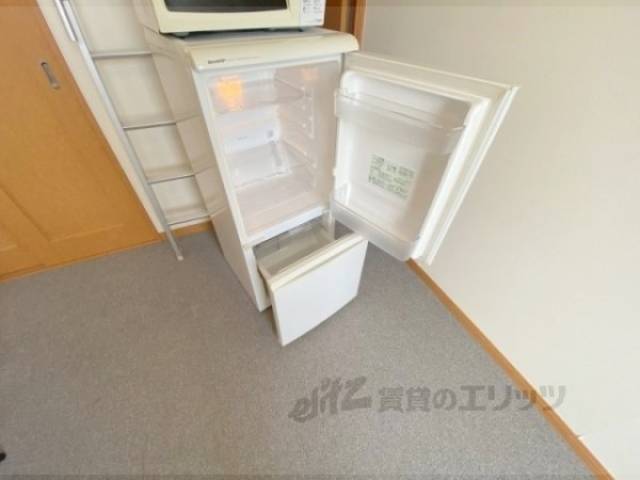 キッチン　冷蔵庫