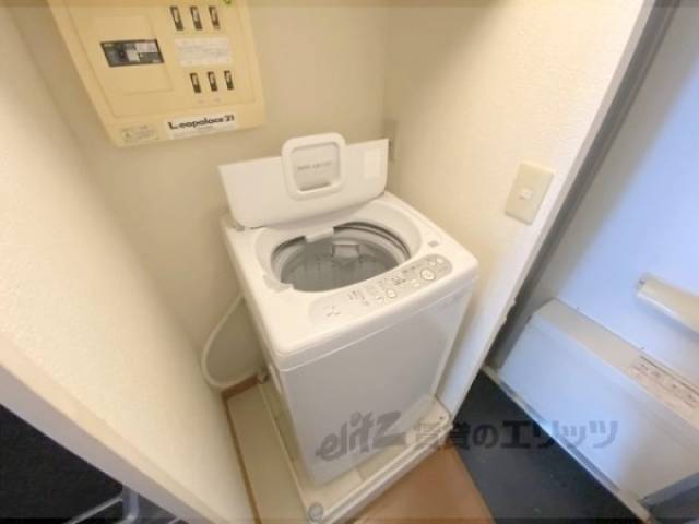 洗濯機置場　洗濯機