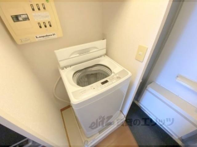 洗濯機置場　洗濯機