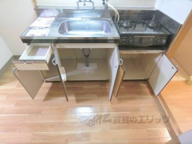 キッチン　下部収納