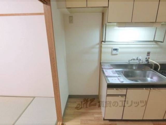 冷蔵庫置場