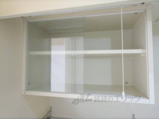 キッチン　上部収納