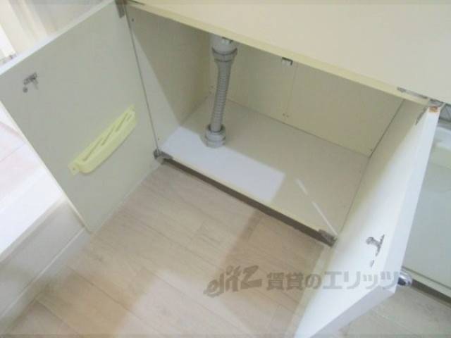 キッチン　下部収納