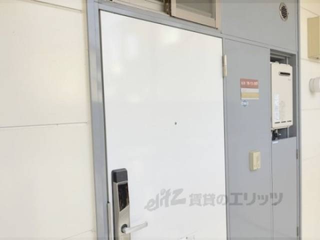 玄関　インターホン