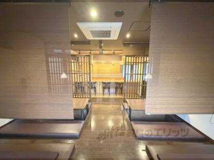 店舗内
