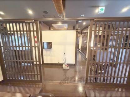 店舗内