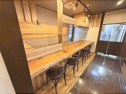 店舗内