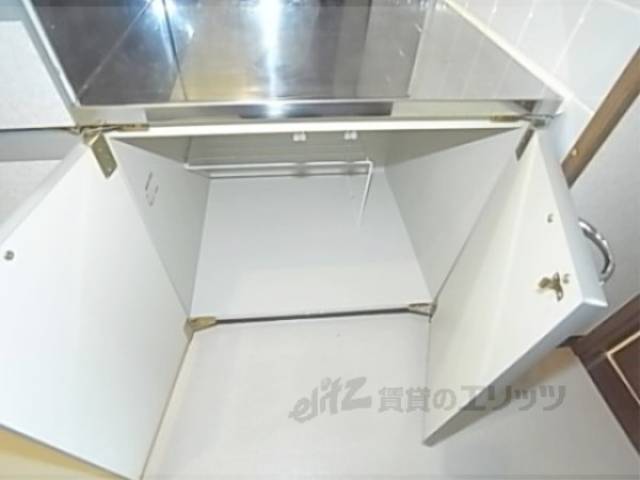 キッチン　収納