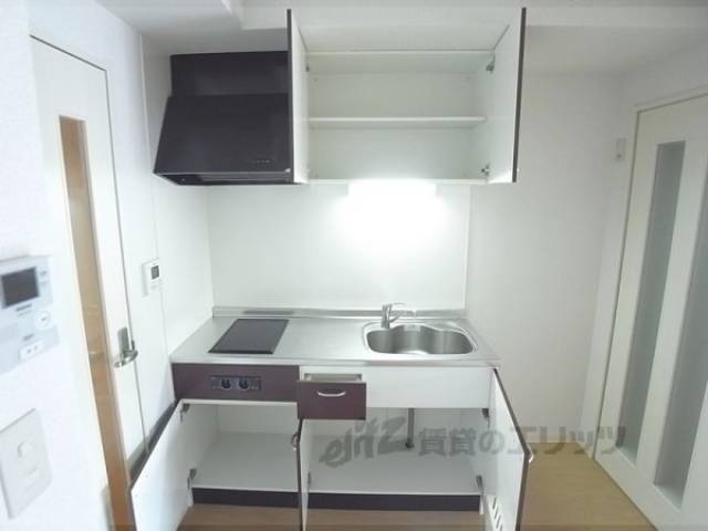 キッチン　収納