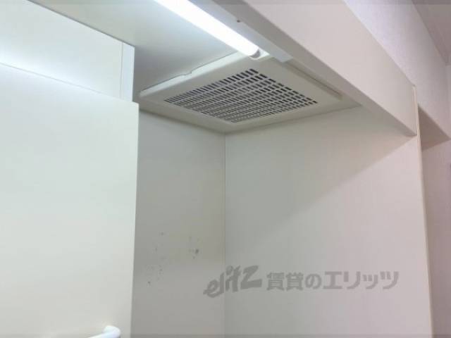 キッチン　換気扇