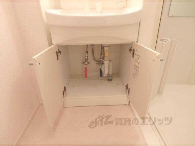 洗面所　収納