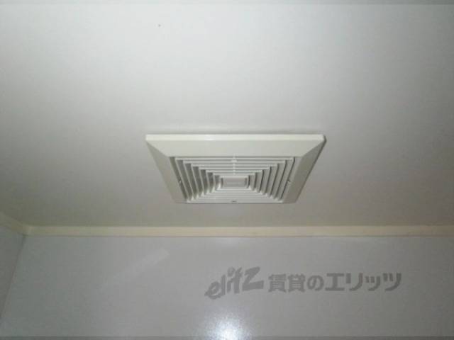 ユニットバス　換気扇