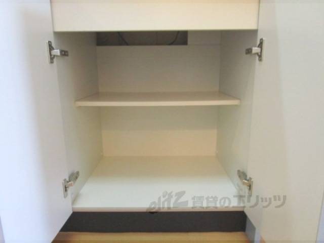 キッチン　収納下部