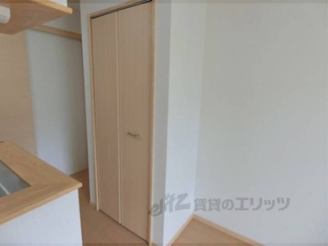 洋室　収納