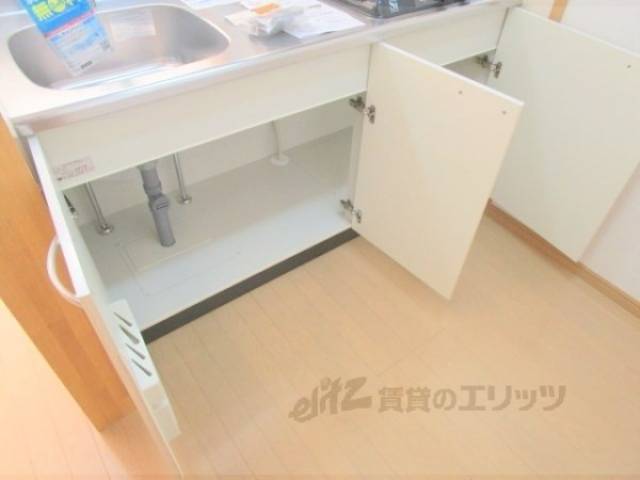キッチン　キッチン下部収納