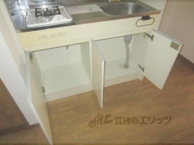 キッチン　下部収納