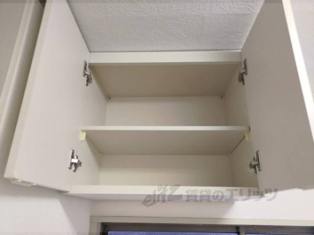 キッチン　収納上部