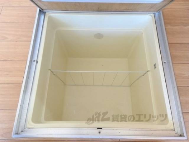 キッチン　床下収納