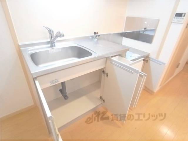 キッチン　収納