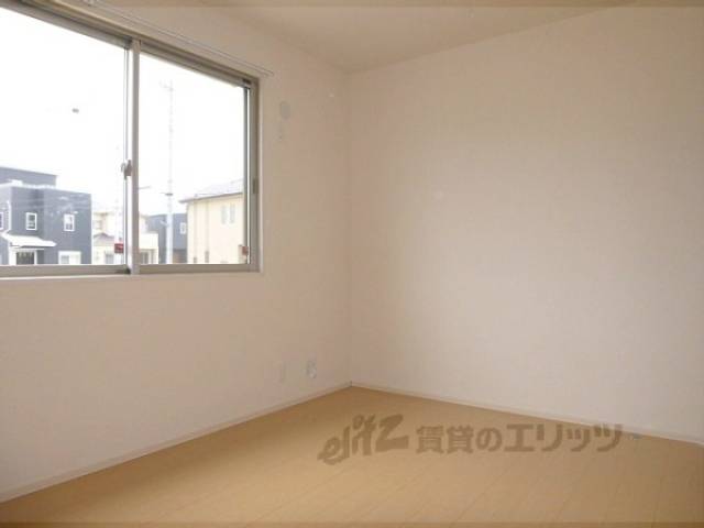 洋室　バルコニー側洋室